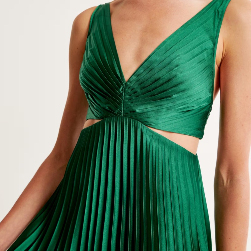 Abercrombie & Fitch Giselle Pleated Cutout Maxi Dress Sz XS